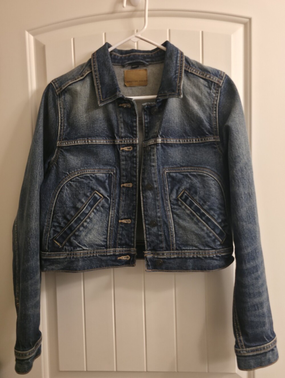 🔥 American Eagle Denim Jacket - Size Medium 🔥